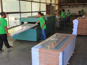 Manufaktur Pintu Kayu PT. Suryamas LestariPrima